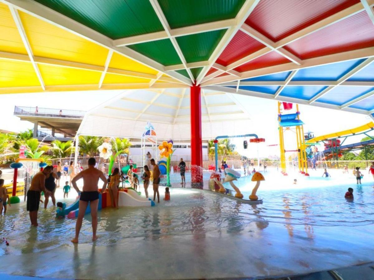 Diroma Resort Com Um Dia No Acqua Park Caldas Novas Exterior foto