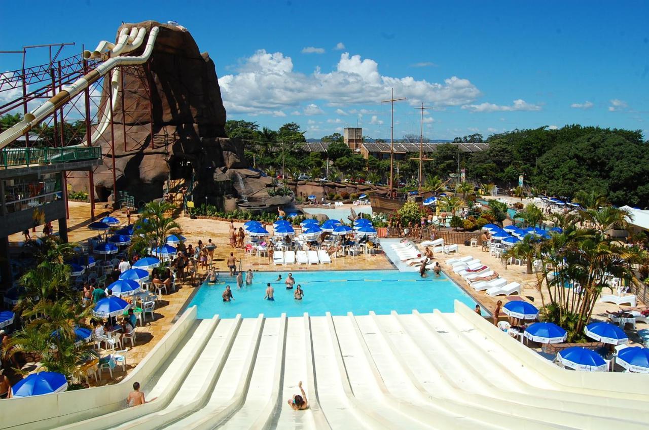 Diroma Resort Com Um Dia No Acqua Park Caldas Novas Exterior foto