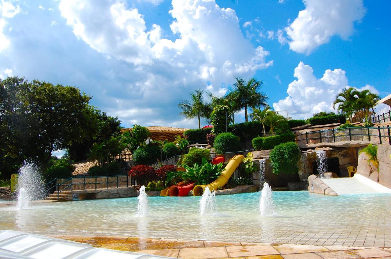 Diroma Resort Com Um Dia No Acqua Park Caldas Novas Exterior foto